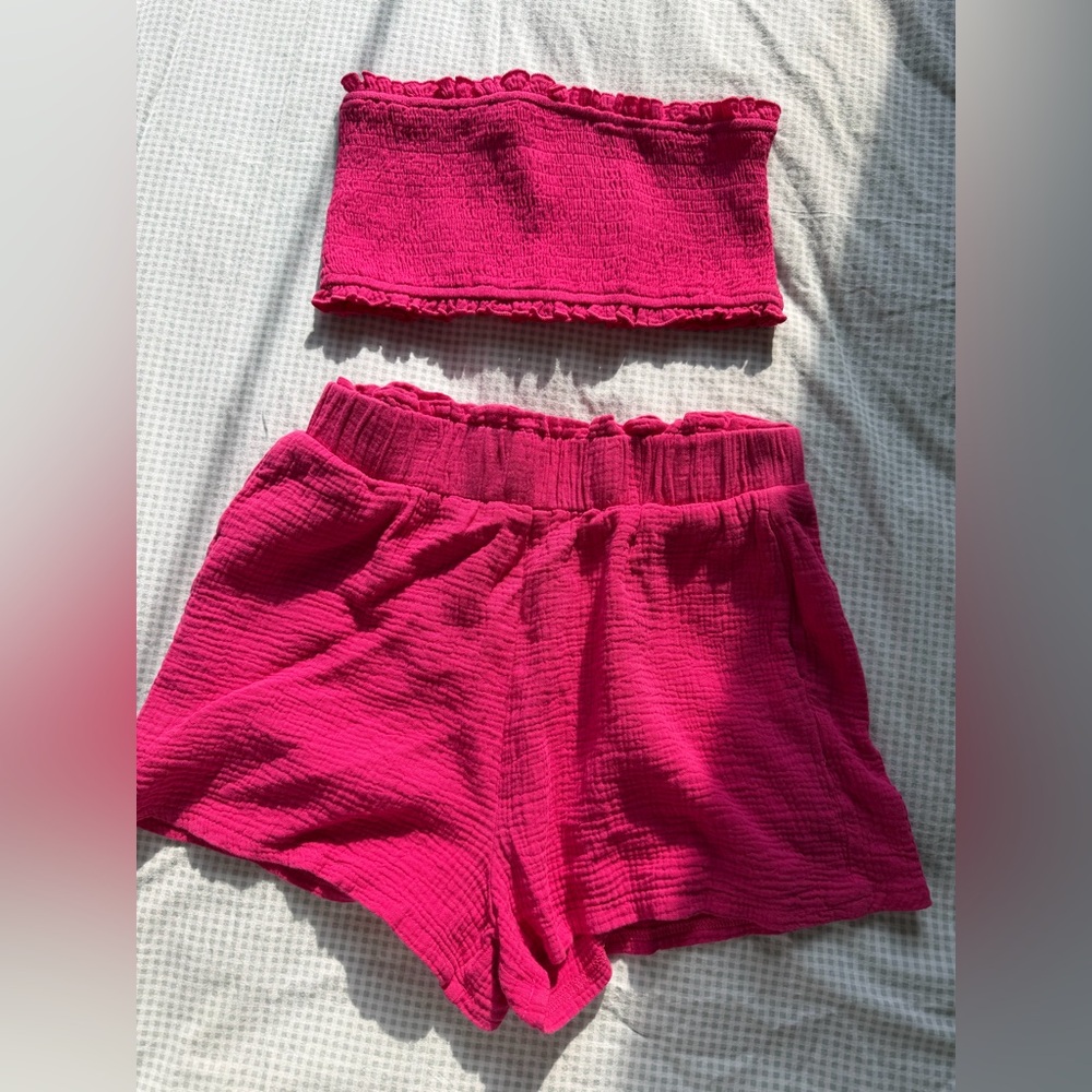 Main Strip Hot Pink Ribbed Two-Piece Set